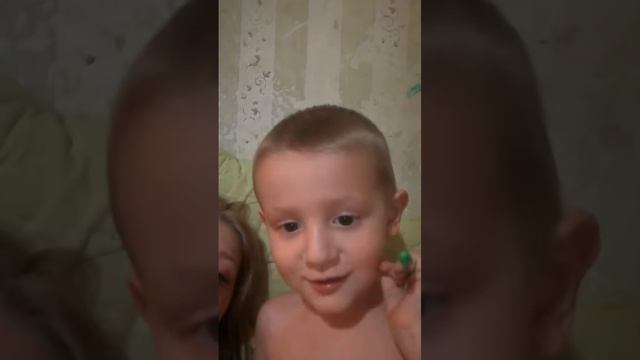 Дед мороз подарит подарок!!! смотреть онлайн