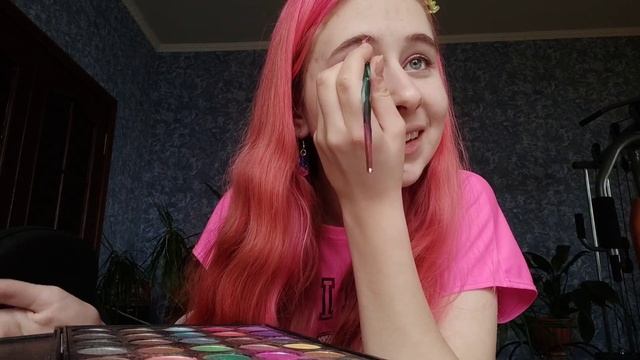 ТОЛЬКО РОЗОВЫЙ. Угарный макияж в розовом цвете. DiLi Play Vlog