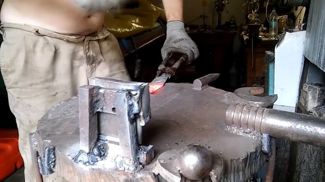 Походный нож из штока задвижки Рабочий нож4 смотреть онлайн