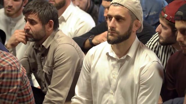 Встреча Муфтия РД со спортсменами смотреть онлайн