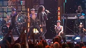 Cher - Strong Enough (Cher - The Farewell Tour, Miami, 11/8/02)