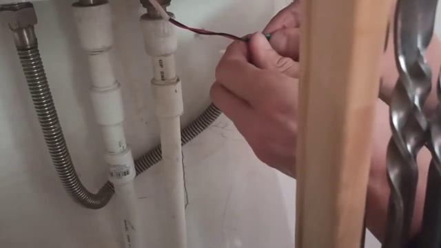 Блок питания для газовой колонки без клем, испытания установка , работа на газовой колонке смотреть онлайн