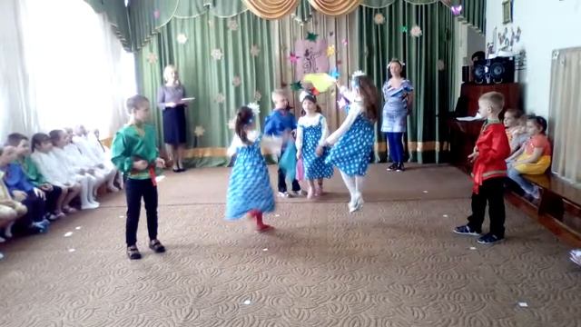 "Танец с балалайками" смотреть онлайн