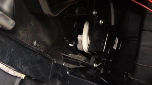 Работа заслонки отопителя киа сид 2008