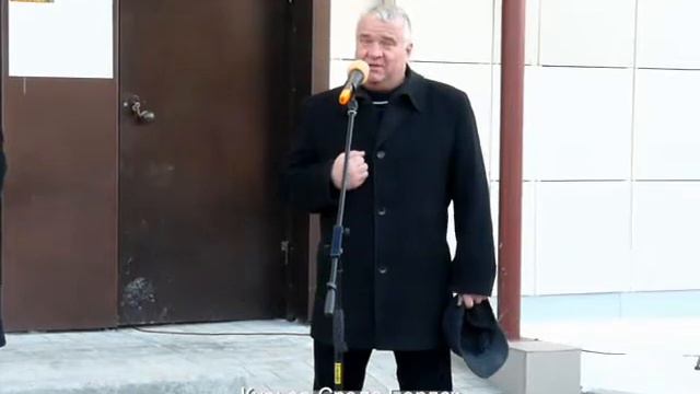 В Бердске бюджетникам вручили ключи от жилья смотреть онлайн