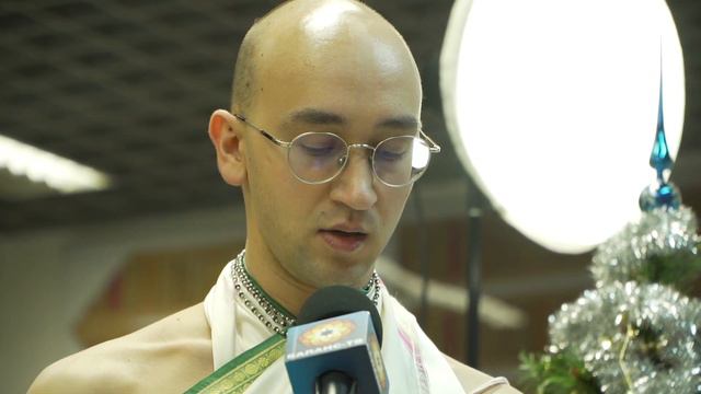 Вьяса-пуджа Шрипада Чайтанья-Чандра Прабху в Москве 12.01.2020г. смотреть онлайн