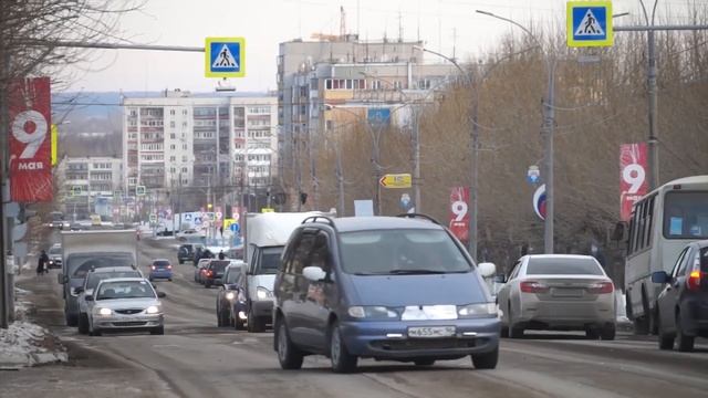 Когда ямочный и капитальный ремонт дорог? Почему на новых Каляева и Кузьмина появились провалы? смотреть онлайн