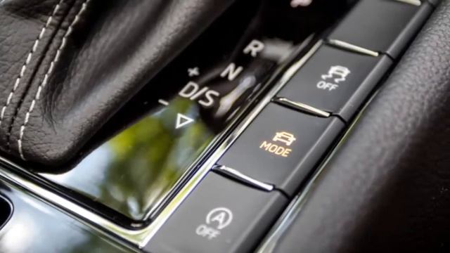 New Car: 2017 Skoda Superb Sportline 206TSI review смотреть онлайн