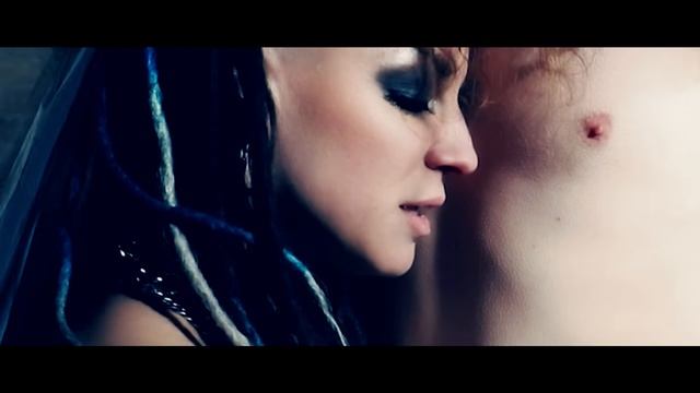 Elli Berlin - Zu Wahr Um Schoen Zu Sein (Official Video) (3).mp4