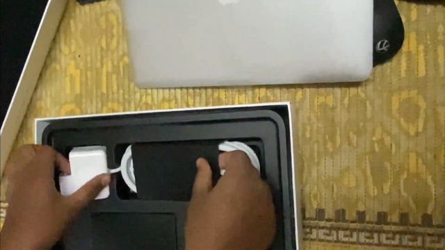 Apple MacBook Air 2017 in 2020 From Amazon SALE Unboxing смотреть онлайн