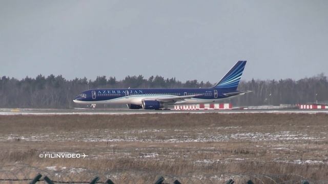 Заход боком и странная посадка. Боинг 757 Азербайджанские авиалинии. Взлет в конце (AZAL) смотреть онлайн