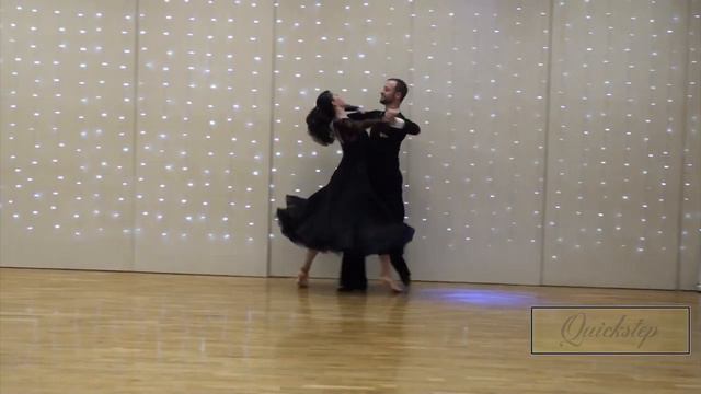NEWCOMER QUICKSTEP - krátká verze смотреть онлайн