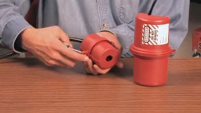 Блокиратор электрических вилок смотреть онлайн