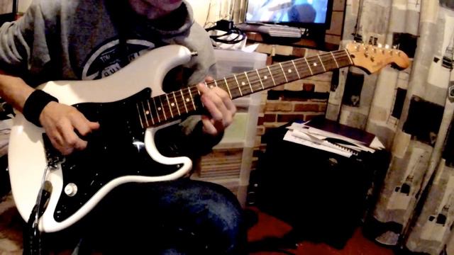Fender Modern Player Stratocaster HSS Jam смотреть онлайн