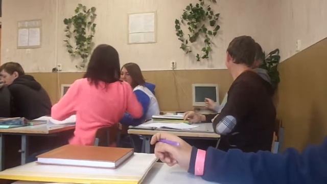 на парах, ахха, и это нормально ) смотреть онлайн