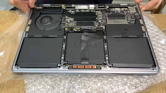 Замена дисплея MacBook Pro 13 2017 A1708 смотреть онлайн