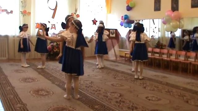 Танец "Росиночка-Россия" смотреть онлайн