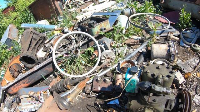 Будни электрика серия 5. Посетили свалку металлолома смотреть онлайн