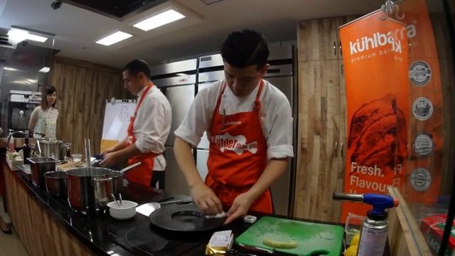 Julien Royer's Confit & Smoked Barramundi Recipe (Barramundi preparation) смотреть онлайн