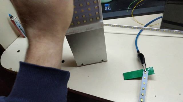 Ліхтарикова тема (Led)... Де резистори?