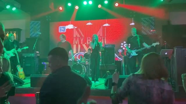 Ретро вечеринка в Максимилианс. Моя правда об отношениях с бывшими. смотреть онлайн