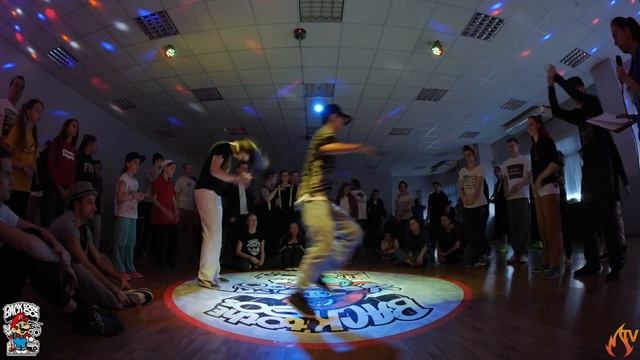БИТ BackToThe90s Popping Juniors 1/4 - Джомка vs. Анэля смотреть онлайн