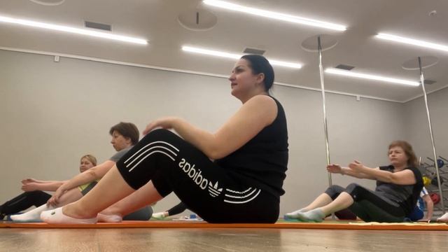 Многие просто не могут ходить на занятия. Записываю тренировки для вас. Занимайтесь с удовольствием смотреть онлайн