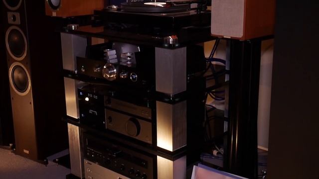 Полочные юбилейные колонки Magnat Humidor [бинауральные записи выставки] смотреть онлайн
