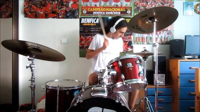 Papillon - Camadas //Drum Cover смотреть онлайн