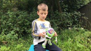 Обзор игрушки Базза Лайтера из мультфильма История Игрушек. Buzz Lightyear Disney toy from Toy Stor