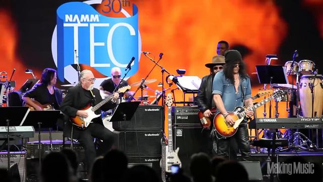 Slash Performs Sweet Child of Mine at NAMM 2015 смотреть онлайн