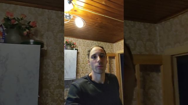 Почему не стоит делать темные потолки. смотреть онлайн