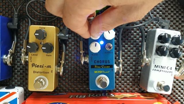 Mosky Audio 'Blue Ocean Chorus' Guitar Pedal Demo смотреть онлайн