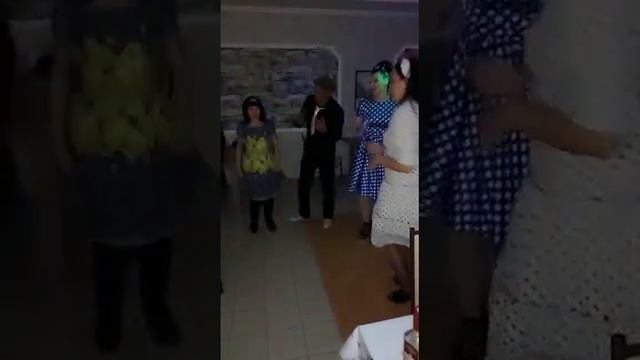 День рождения Коли и Жанны в стиле стиляги 2 часть смотреть онлайн