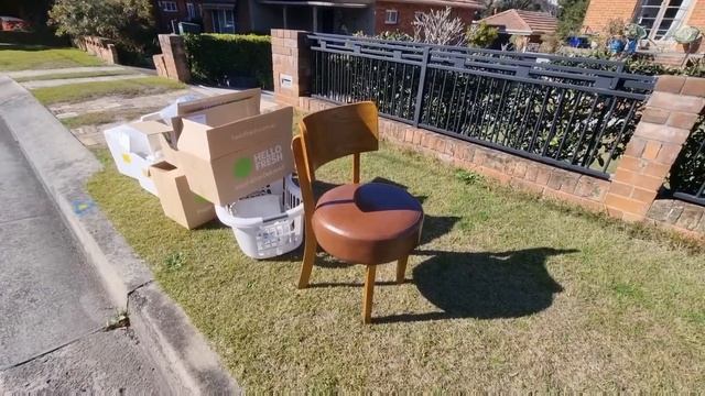 Свалка в Австралии шокирует ! Тонны мебели бесплатно на улице.Антиквариат и винтаж.Обзор находок смотреть онлайн