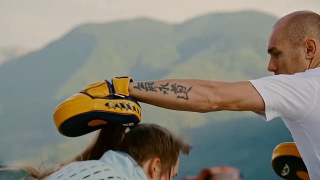 Mountain Cinematic Boxing Training / Sony A6500 / DJI Mini 2 смотреть онлайн