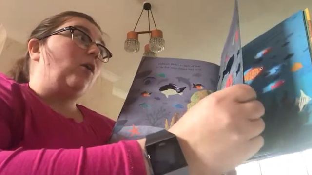 Holly Reading "A world beneath the waves.. Sea" 💙 смотреть онлайн