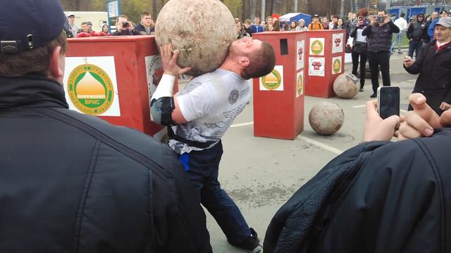 Соревнование по силовому экстриму в Лужниках. 1/05/15. Камни Атласа смотреть онлайн