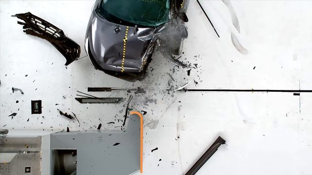 2016 Hyundai Tucson driver-side small overlap IIHS crash test смотреть онлайн