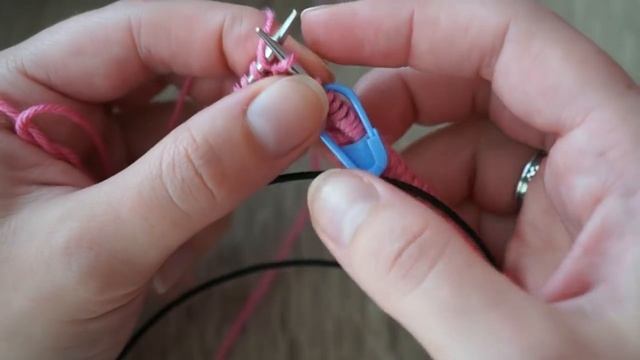 ДВОЙНАЯ ШАПКА полой резинкой // как вязала + пошаговый мастер-класс смотреть онлайн