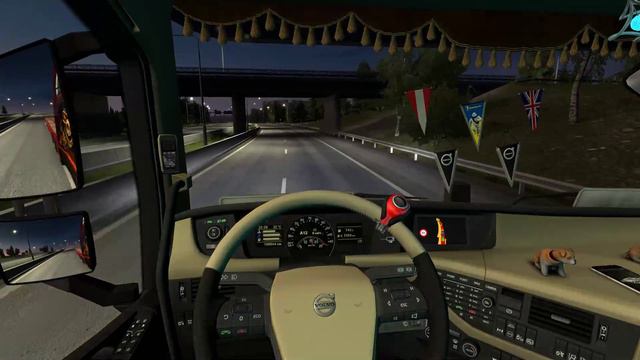 Euro Truck Simulator 2 — игра в жанре симулятора водителя-дальнобойщика смотреть онлайн