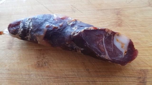 Сыровяленая колбаса в домашнем холодильнике. смотреть онлайн