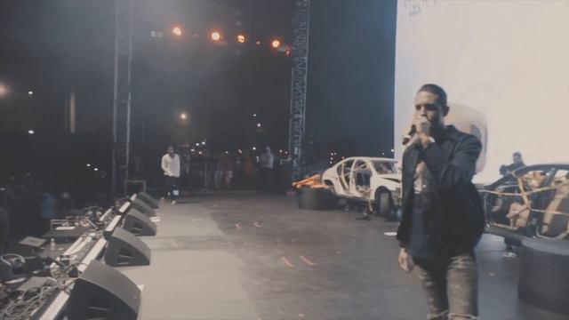 A$AP Rocky & G-Eazy - No Limit at Camp Flog Gnaw 2017 // By Gibson Hazard смотреть онлайн