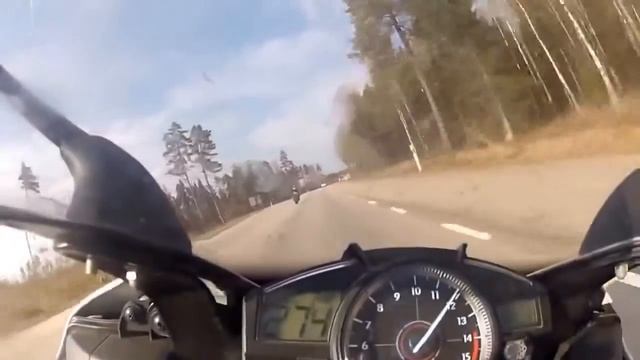 С какой скоростью ехал Mercedes смотреть онлайн