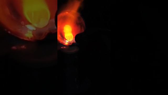 отливка элемента перстня подковы из белого золота смотреть онлайн