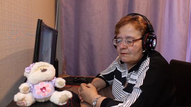 РЕАКЦИЯ МАМЫ НА [KENTUKKI - Замигает Свет] смотреть онлайн