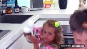 Мистер Макс пранки над папой