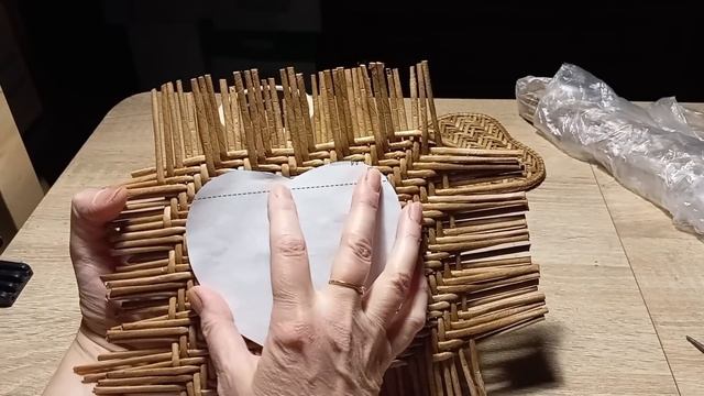 Саржевое плетение. Подставка под чашку сердечко. смотреть онлайн