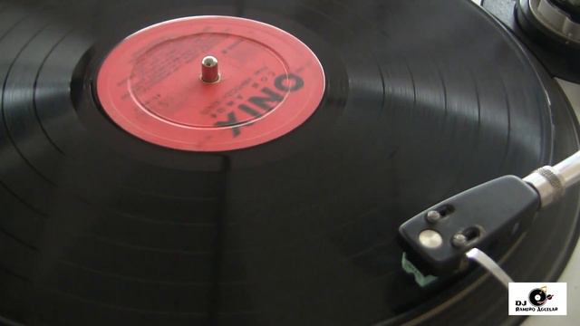 Hermanas Mendoza Suasti - Suplicante (Pasillo 1971) #músicaecuatoriana смотреть онлайн