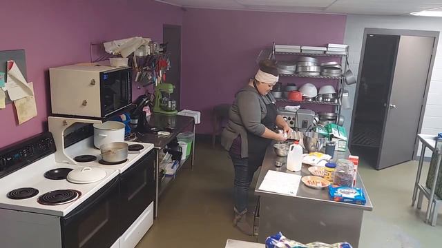 Caldo de Pollo (Mexican Chicken Soup) and Chocolate Cream Pie смотреть онлайн